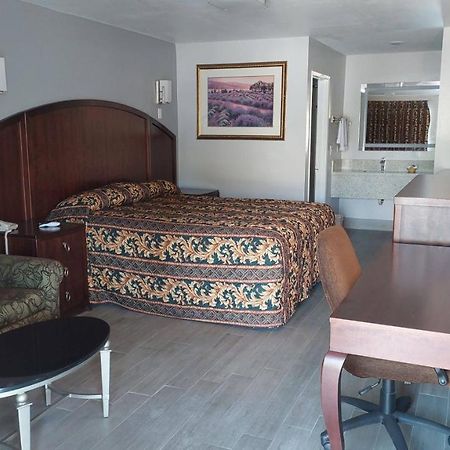 Regency Inn Norco Bagian luar foto