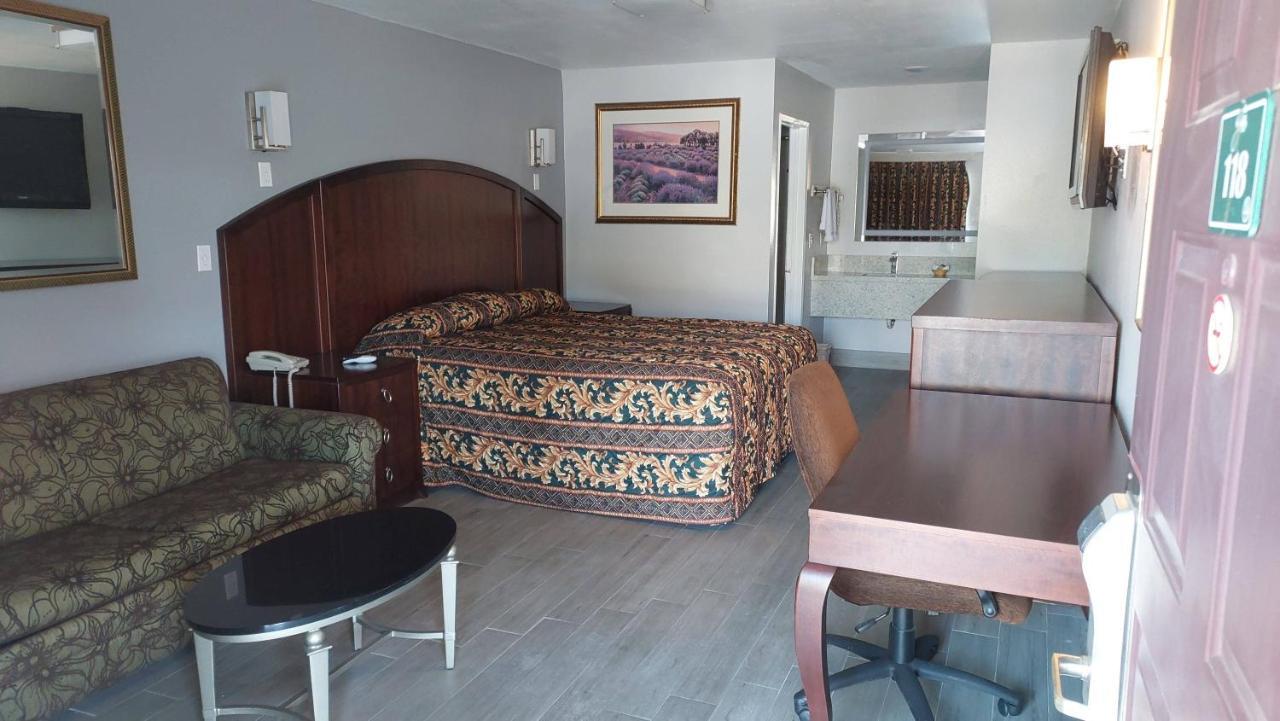 Regency Inn Norco Bagian luar foto