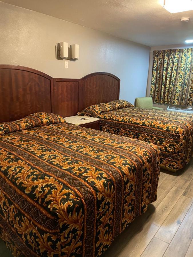 Regency Inn Norco Bagian luar foto