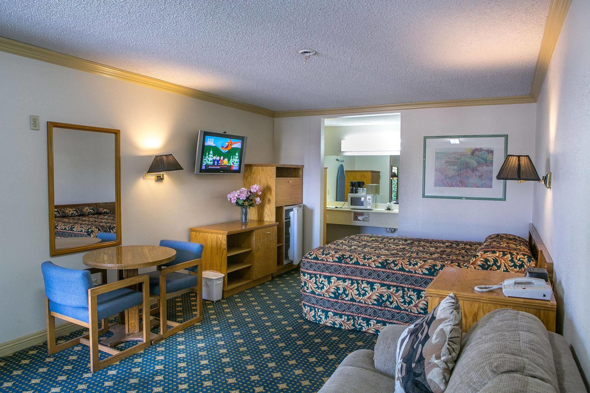 Regency Inn Norco Bagian luar foto